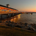 The Best Time to Dine at Restaurants on St Simons Island to Avoid Crowds